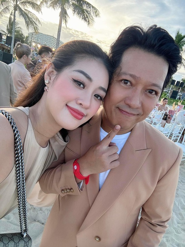 Đám cưới Puka và Gin Tuấn Kiệt: Cô dâu rơi nước mắt lộ diện, chú rể phát biểu xúc động trên lễ đường-7