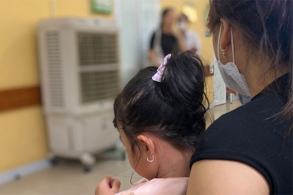 Cô gái cấp cứu giữa đêm valentine vì đau bụng, chảy 1,5 lít máu sau khi làm 1 việc nhiều cặp đôi trẻ thích-4