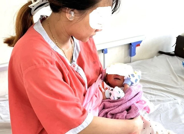 Nghi bắt cóc trong bệnh viện ở Bình Dương: Sản phụ kể lại lúc bé sơ sinh bị người mặc áo blouse bế đi-1