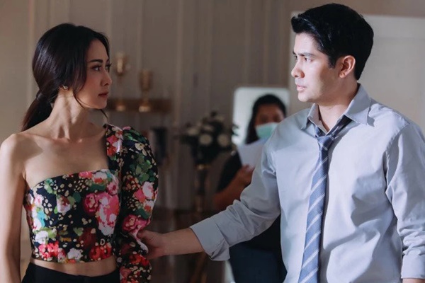 Anh trai giàu có, giỏi giang nhưng luôn coi tôi như người giúp việc-1