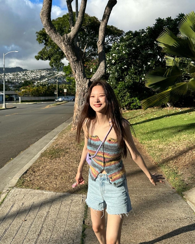 Bạn gái tin đồn của Choi Woo Shik nhận mưa lời khen vì xinh đẹp, lại thêm style sành điệu hết nấc-3