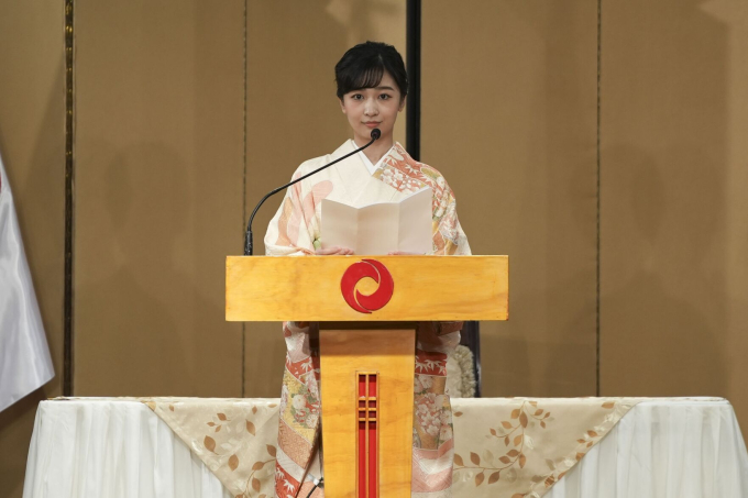Công chúa xinh đẹp nhất Nhật Bản một mình xuất hiện trong chuyến công du nước ngoài, được khen hết lời bởi chi tiết cực tinh tế-3