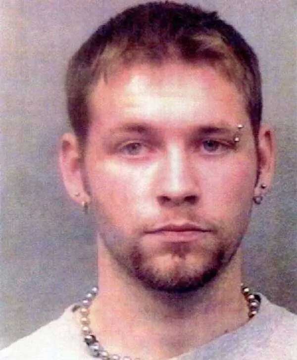 Giúp bạn thân vịt hóa thiên nga, 2 cô gái nhận kết thúc bi thảm, 3 năm sau mới tìm ra chân tướng-5