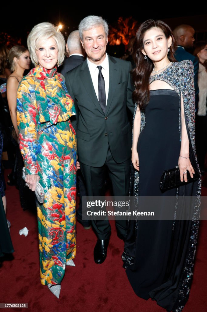 Đại Công chúa Samsung sánh vai cháu gái Lee Won Ju tại sự kiện khủng, thần thái tràn màn hình xứng danh tài phiệt đỉnh nhất Hàn Quốc-3