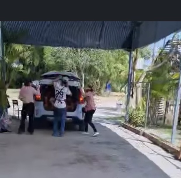 Cơ sở mầm non nhồi” 11 trẻ trên xe 7 chỗ đi dã ngoại-1