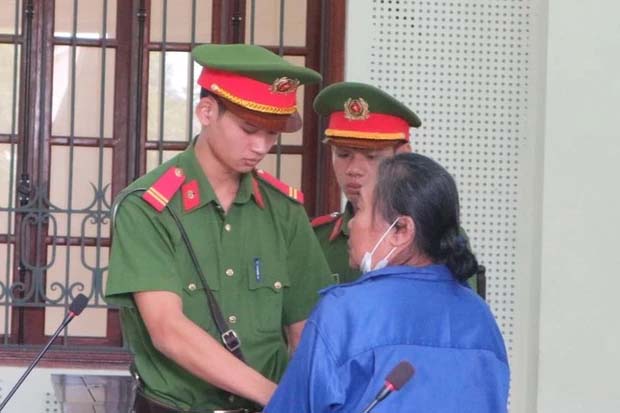 Người phụ nữ buôn đồng nát lần thứ 4 hầu tòa vì ma túy-3