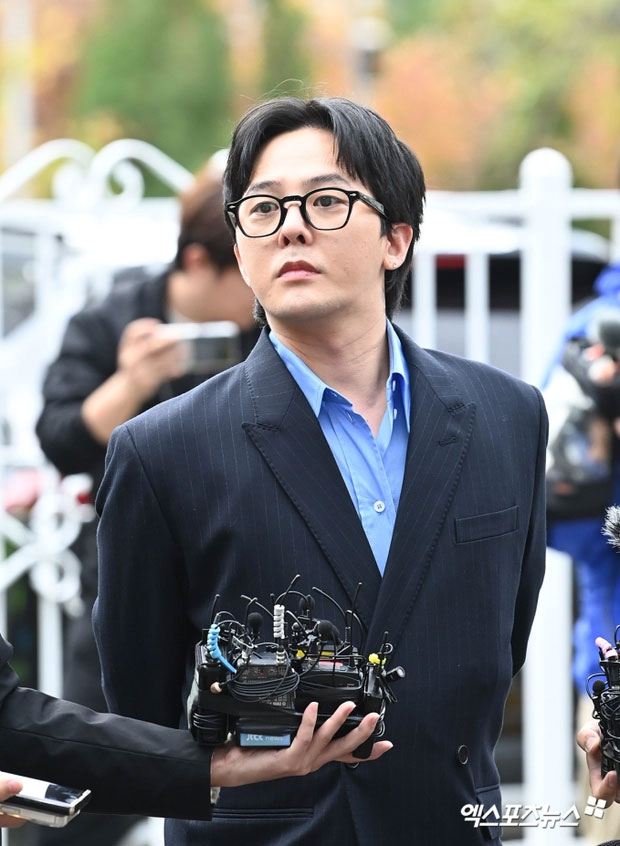 Toàn bộ cuộc phỏng vấn của G-Dragon khi trình diện ở sở cảnh sát vì bê bối ma túy: Lặp lại tới 2 lần 1 câu hỏi gây xôn xao-3