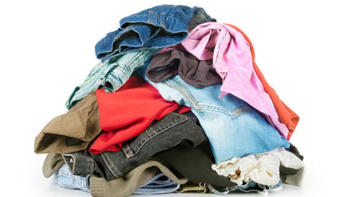 Có nên làm khăn lau từ quần áo cũ?-1