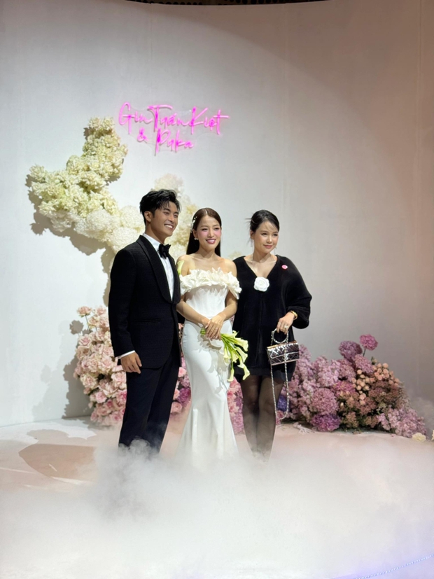 Sam lộ diện tại lễ cưới Puka hậu xác nhận mang thai con đầu lòng: Ngoại hình thay đổi, nhan sắc qua cam thường thế nào?-1