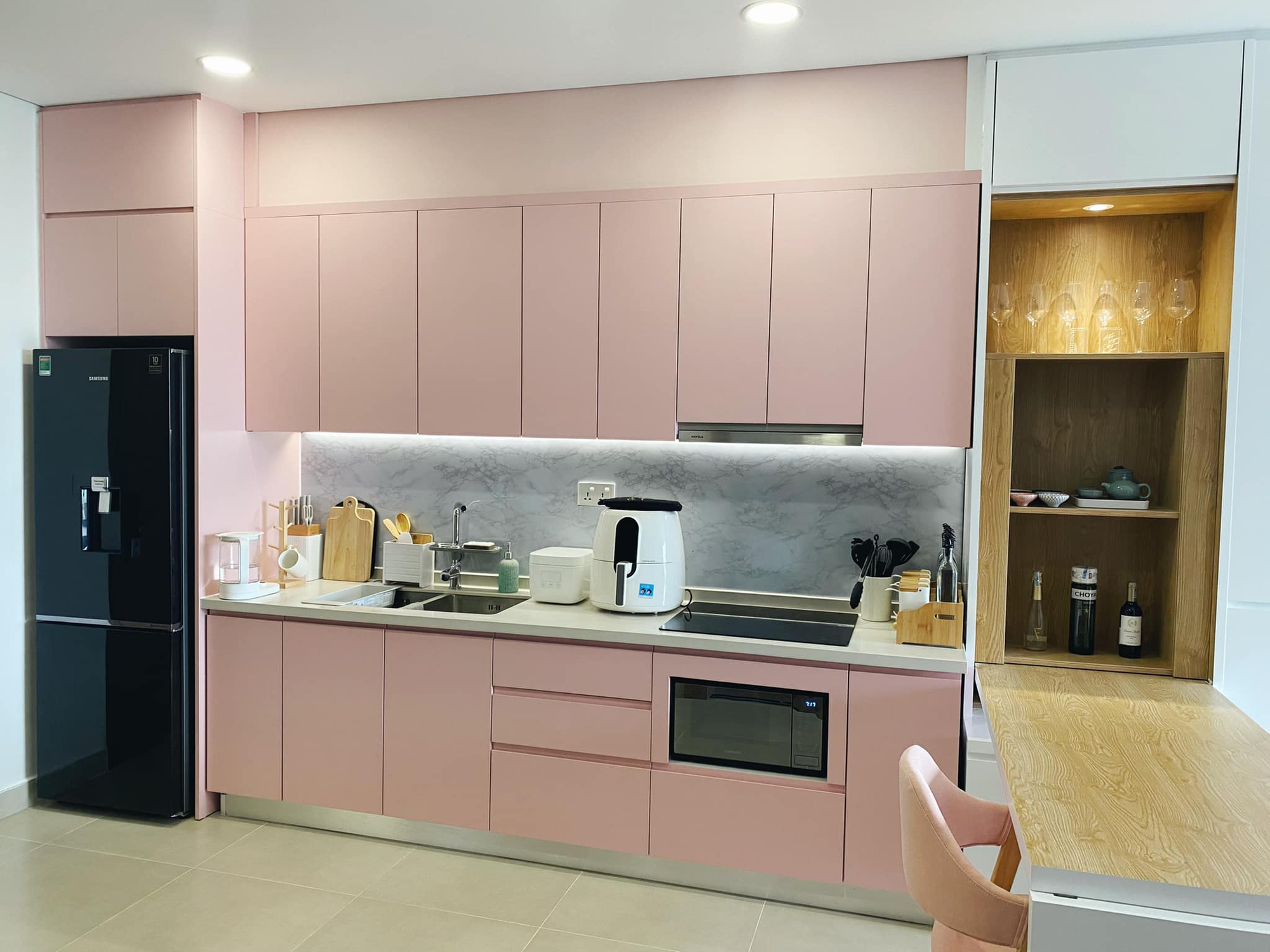 Nhà mới xịn xò của vợ cũ Lâm Vinh Hải, Lý Phương Châu sau 15 năm cố gắng-16