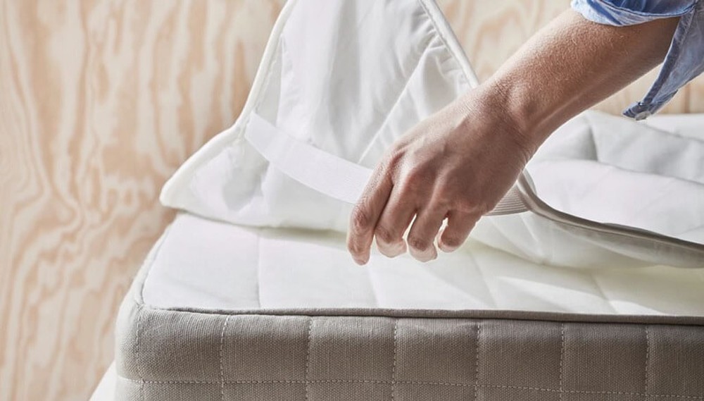 Mua đệm mới về thấy có tấm màng nhựa, nên tháo hay không? Việc đơn giản nhưng vẫn nhiều người không biết-3