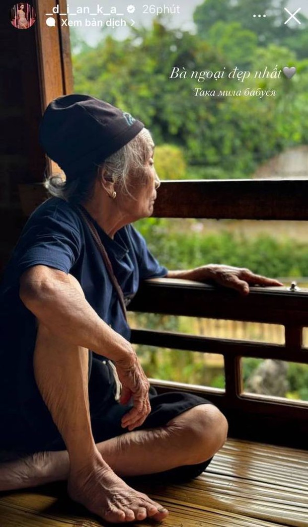 Vợ Tây bày tỏ tình yêu với bà của Bùi Tiến Dũng, khoe mâm cơm quê nhà chồng-1