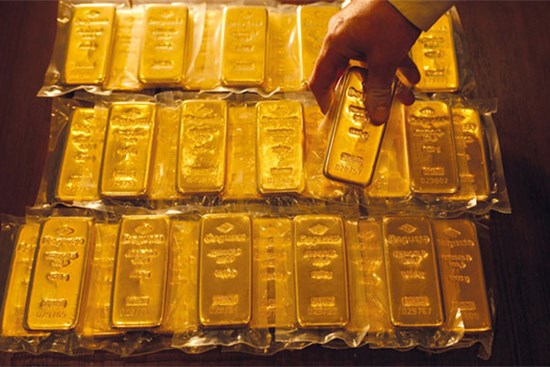 Giá vàng hôm nay 8/11/2023: Vàng SJC đứng im sau phiên biến động dữ dội