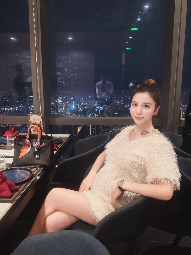 Sau khi xác nhận mang thai con đầu lòng, Hạnh Sino tung ảnh cưới bên ông xã tại Pháp-8