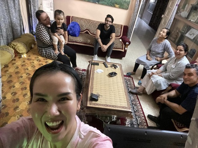 Bất ngờ về nơi ở của bố mẹ chồng Ấn Độ của Võ Hạ Trâm, khác hẳn với cuộc sống của cô ở Việt Nam-3