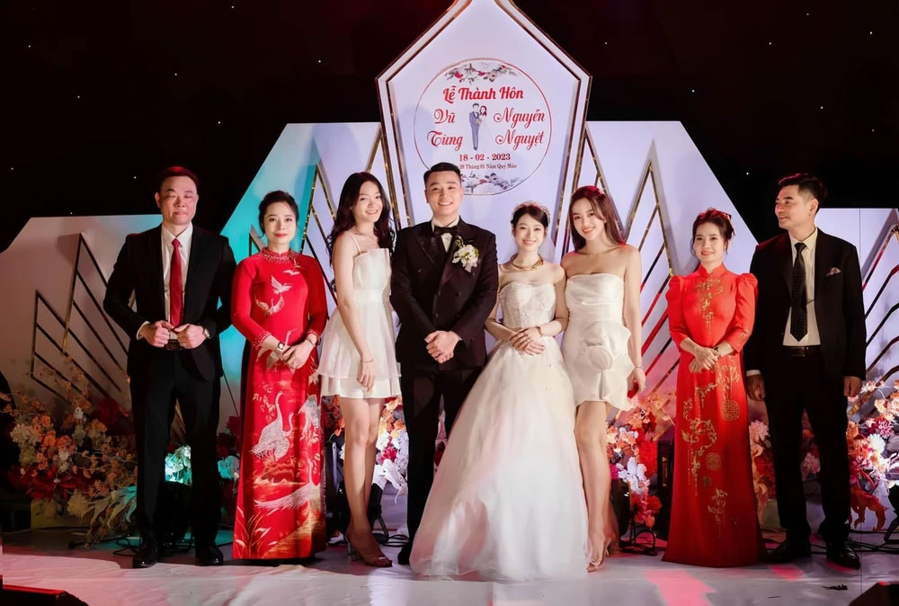 Chân dung mẹ chồng U50 trẻ đẹp, nhảy cực sung trong đám cưới hút 4 triệu view ở Hà Nội-4