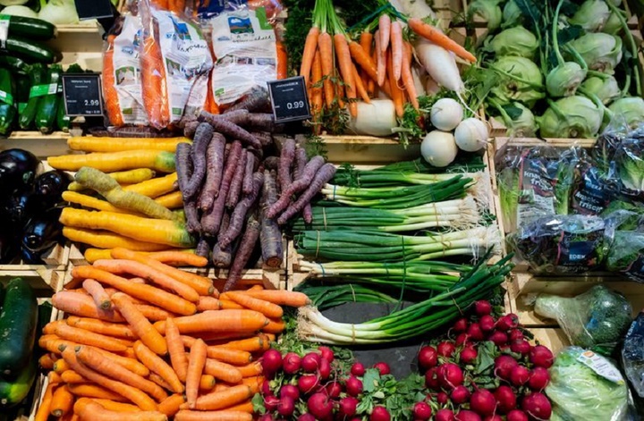 Vì sao không nên mua tất cả các loại rau ở cùng một quầy hàng?-1