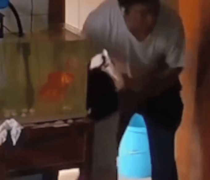 Chỉ vì 1 hành động nhỏ mà vợ bị cả nhà chồng ức hiếp, bài học cho phụ nữ chỉ nằm ở 4 từ-4