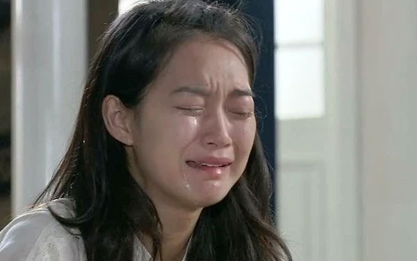 Mẹ làm tôi xấu hổ với bạn trai và cảm thấy tổn thương vô cùng-1