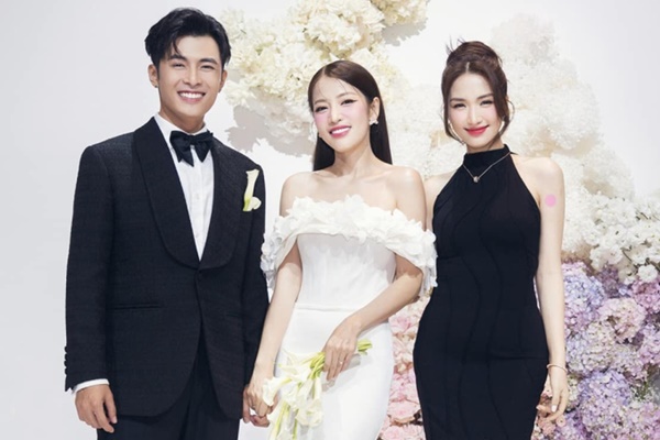 Hoà Minzy xinh đẹp như công chúa, làm điều này cho cô dâu của Văn Hậu khiến ai cũng tấm tắc: Cô này ấm áp-8