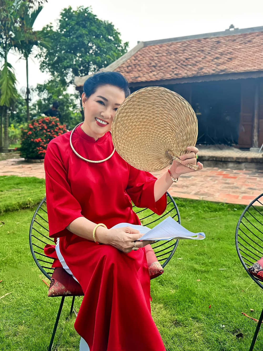 Nữ diễn viên Việt 61 tuổi lẻ bóng, không chồng con, nhưng vẫn trẻ đẹp, sống vui tươi-6