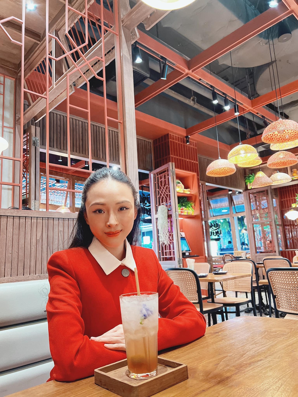 Nhan sắc tuổi U40 và cuộc sống hiện tại của hoa hậu Trương Hồ Phương Nga ra sao?-6