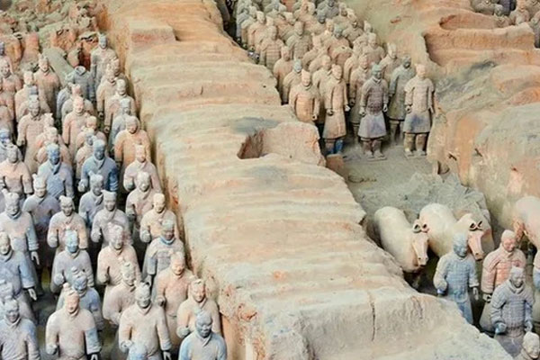 Phát hiện dấu tích cỗ xe cừu 2.000 năm tuổi gần đội quân đất nung của hoàng đế Tần Thủy Hoàng-1