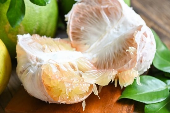 Ăn bưởi xong đừng vứt vỏ, giữ lại đun nước uống bạn sẽ nhận được 6 thay đổi không ngờ