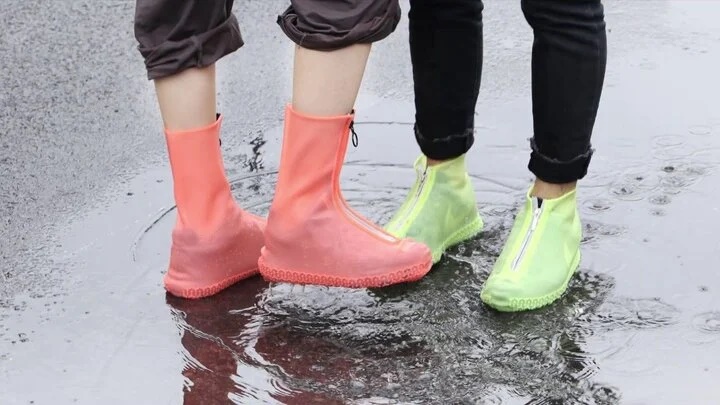 Mẹo bảo quản giày trong mùa mưa-1