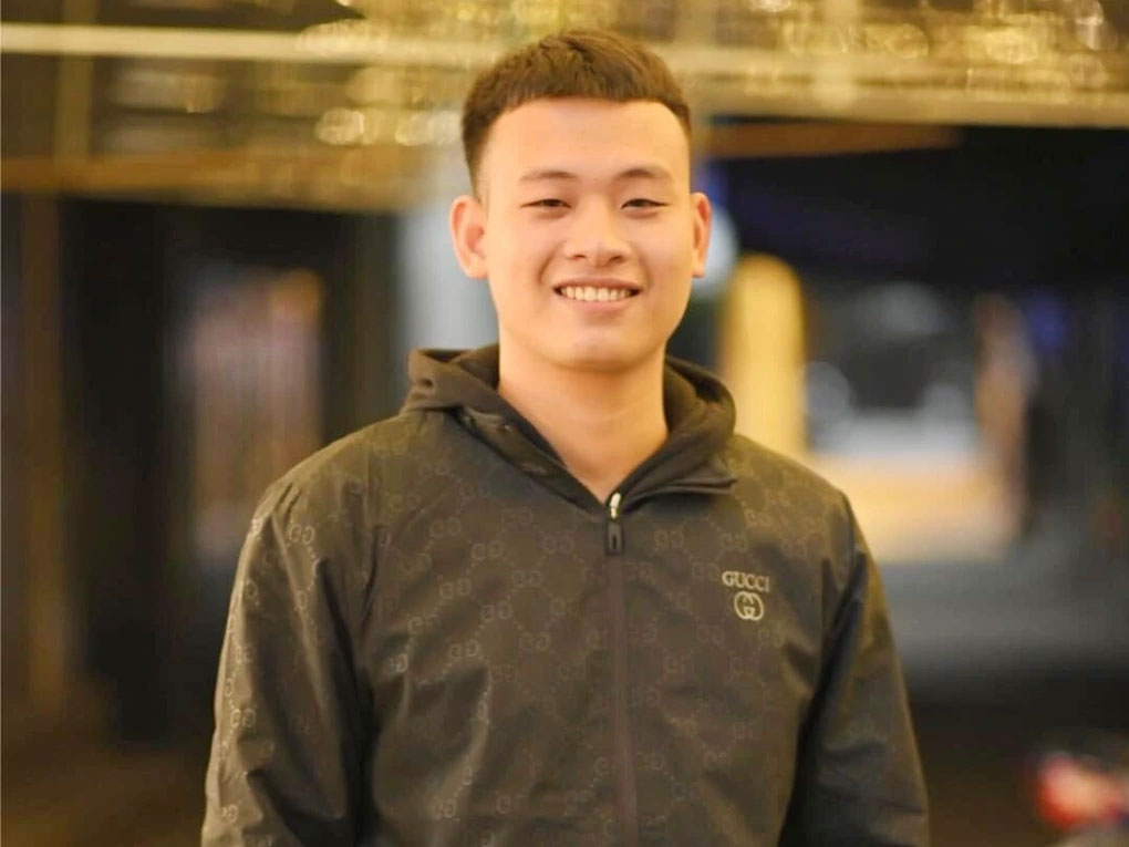 Khách quỵt tiền taxi, mở cửa bỏ chạy, tài xế ở Hà Nội bất lực đuổi theo-3