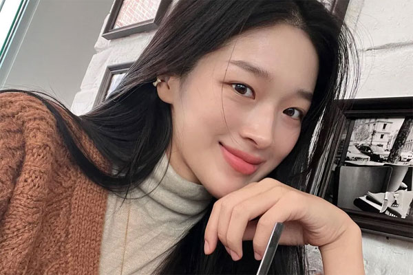 Cách chăm sóc vùng da mỏng dưới mắt-4