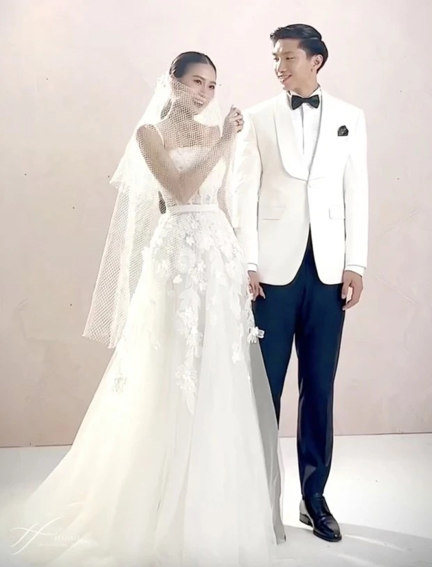 Vợ Đoàn Văn Hậu có quan điểm cứng rắn về mối quan hệ khác giới, cám dỗ trong tình cảm-1