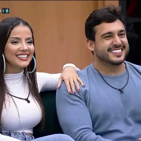 Ngôi sao truyền hình 29 tuổi chết sau phẫu thuật hút mỡ đầu gối-4