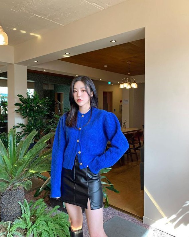 4 gam màu váy áo thịnh hành của mùa lạnh: Siêu tôn làn da gái châu Á, giúp style nàng bừng sáng-4