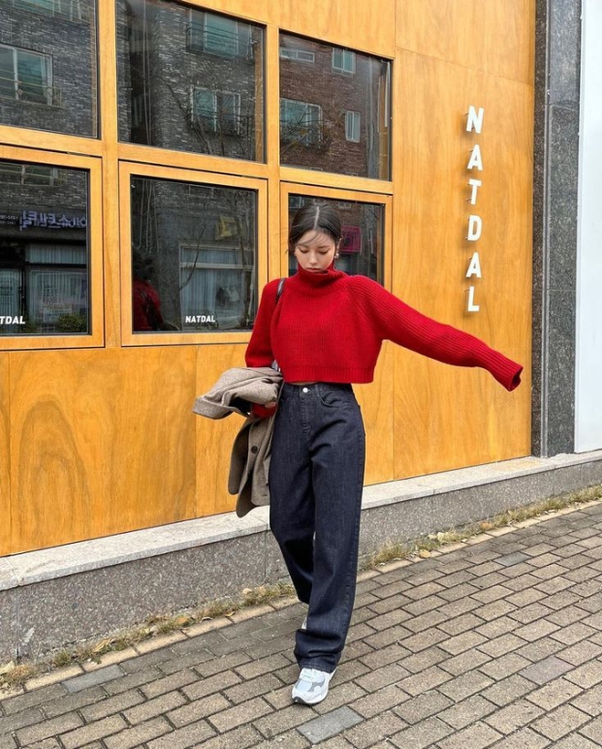 4 gam màu váy áo thịnh hành của mùa lạnh: Siêu tôn làn da gái châu Á, giúp style nàng bừng sáng-6