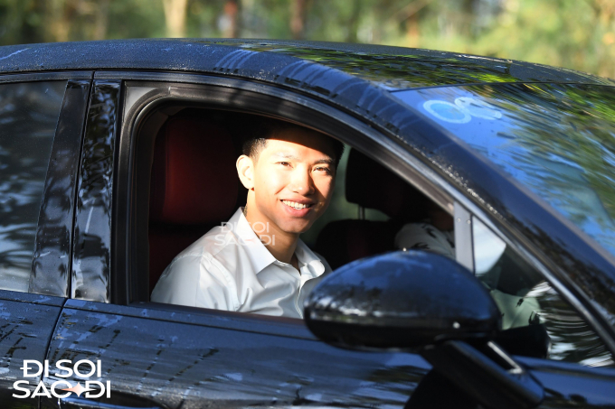 Đoàn Văn Hậu lộ diện bảnh bao, lên siêu xe 5 tỷ đi đón cô dâu Doãn Hải My-3
