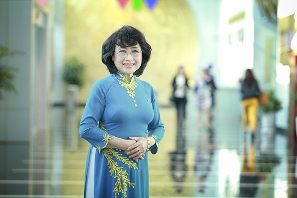 Chuyện về 4 phát thanh viên huyền thoại được phong nghệ sĩ ưu tú-2