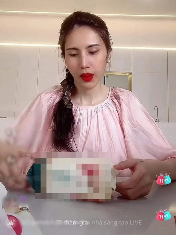 Bị mỉa mai vì bán hàng online, Thuỷ Tiên nói gì?-1