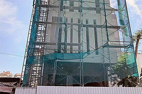 Vụ đứt cáp ròng rọc khiến 3 người chết: Thương tâm hoàn cảnh người cha phụ hồ và con gái-4