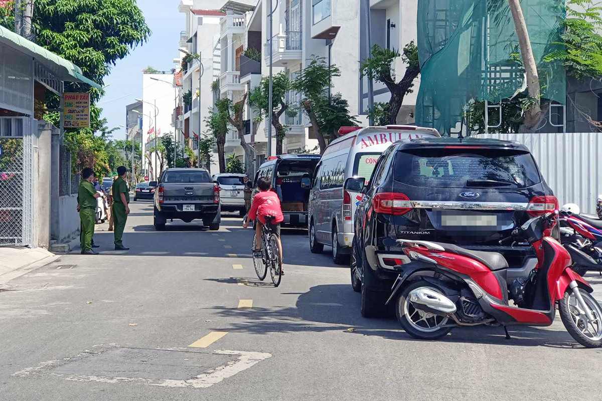 Đứt dây cáp trong công trình ở Phan Thiết, 3 công nhân tử vong-2