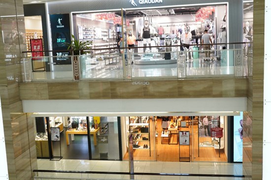 Hàng hóa giảm giá 50% quanh năm, cần gì chờ sale 11/11 mới đi mua