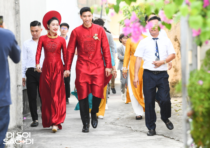 Mẹ Đoàn Văn Hậu cười như được mùa khi đón con dâu Doãn Hải My về nhà-6