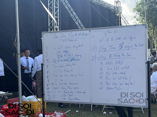 Hé lộ menu tiệc cưới Đoàn Văn Hậu và Doãn Hải My: Cỗ đầy ăm ắp, tận 12 món chưa kể tráng miệng và đồ uống-3