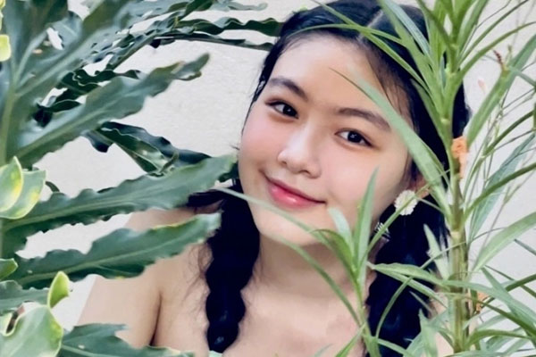 Dân tình soi được 1 hành động của Quyền Linh trên mạng xã hội, luôn quan tâm kỹ lưỡng thế này, bảo sao con gái học giỏi thế!-3