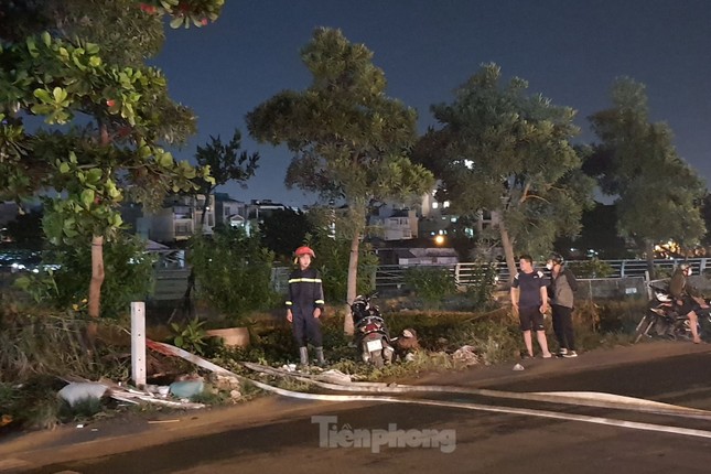 Công an TP.HCM thông tin vụ cháy nhà kho rộng hơn 2.000m2-3