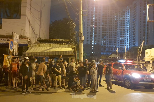 Công an TP.HCM thông tin vụ cháy nhà kho rộng hơn 2.000m2-5