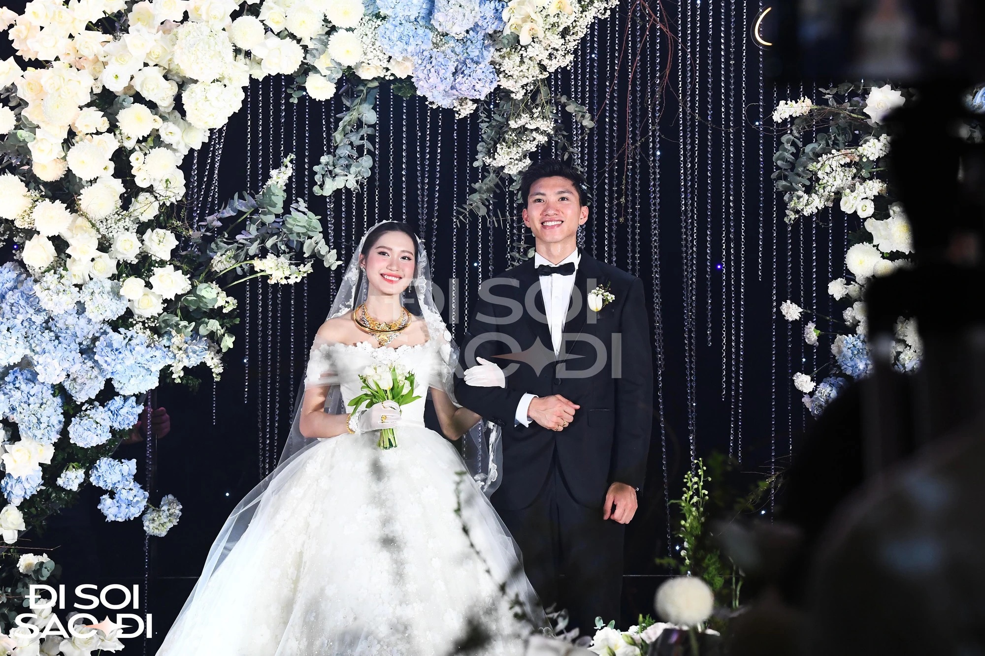 Đoàn Văn Hậu - Doãn Hải My được chúc sớm có em bé, khách dự cưới nói Có rồi mà”-2