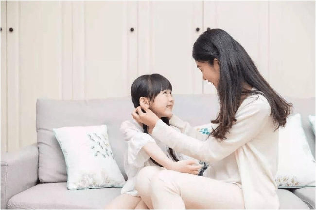 Con bước vào thời kì khủng hoảng, người mẹ thông minh sẽ không quát mắng mà làm theo 5 cách này-1