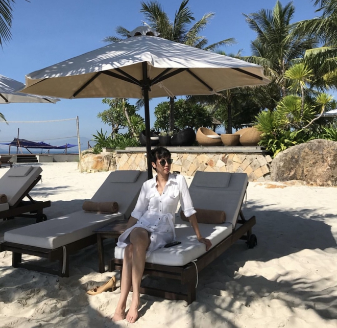 Mẹ Doãn Hải My gây sốt với phong cách cực sang tại đám cưới, sắc vóc ngoài đời không thua gì con gái-9