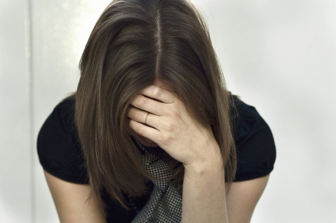 Chồng không đưa tiền nuôi con nhưng hàng tháng vẫn gửi về quê cho bố mẹ-1